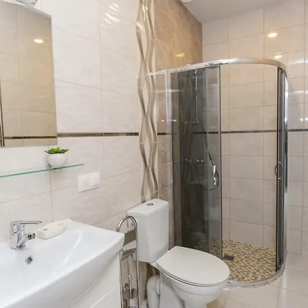 Elit Penzion 3*