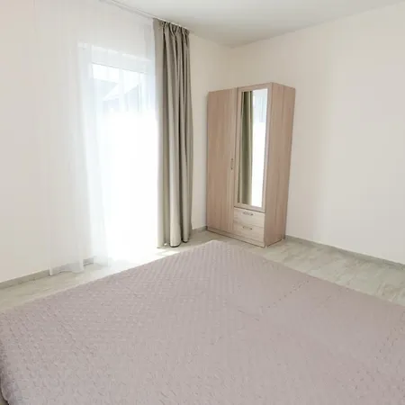 Elit Penzion 3*
